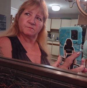 Meet your Posher, Marcia